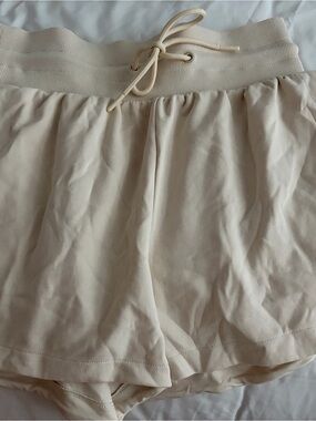 Old Navy Cream Drawstring Waist Athletic Shorts